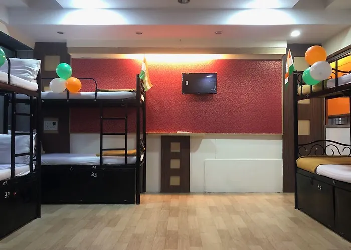 Bandra Dormitory Only For Indian Male Mumbai